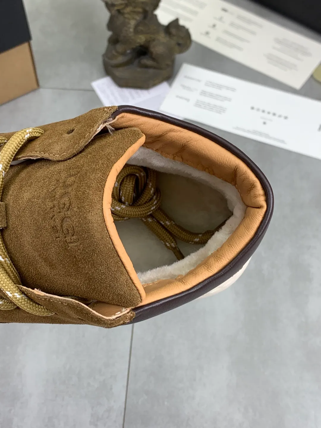 Men's men's shoes 💰P660 New arrival 🆕🆕🆕 IUGGI winter 🎄Q version ugly band-aid rhubarb boots men's trendy brand matte leather Martin boots high-top thick-soled big-toe shoes original designer cock-toe boots winter new retro men's shoes trendy and fashionable thick-soled bread shoes non-slip and wear-resistant Size: 39-44